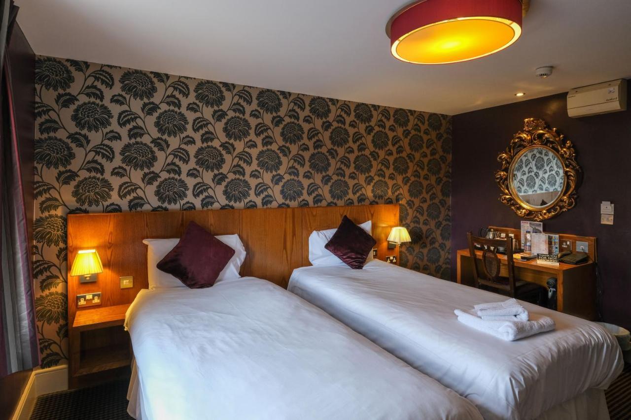 The Unicorn Hotel Wetherspoon Рипон Экстерьер фото