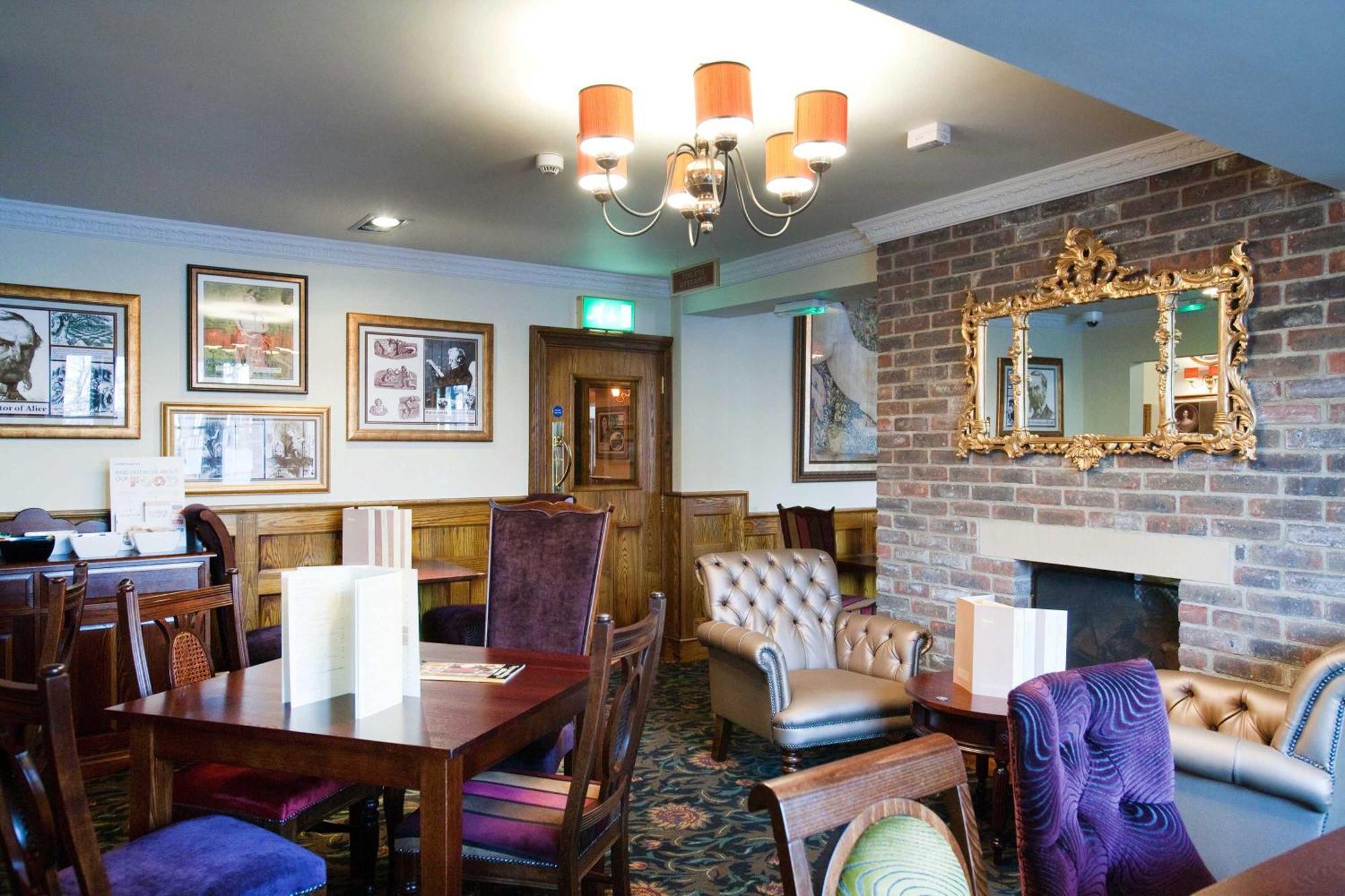 The Unicorn Hotel Wetherspoon Рипон Экстерьер фото