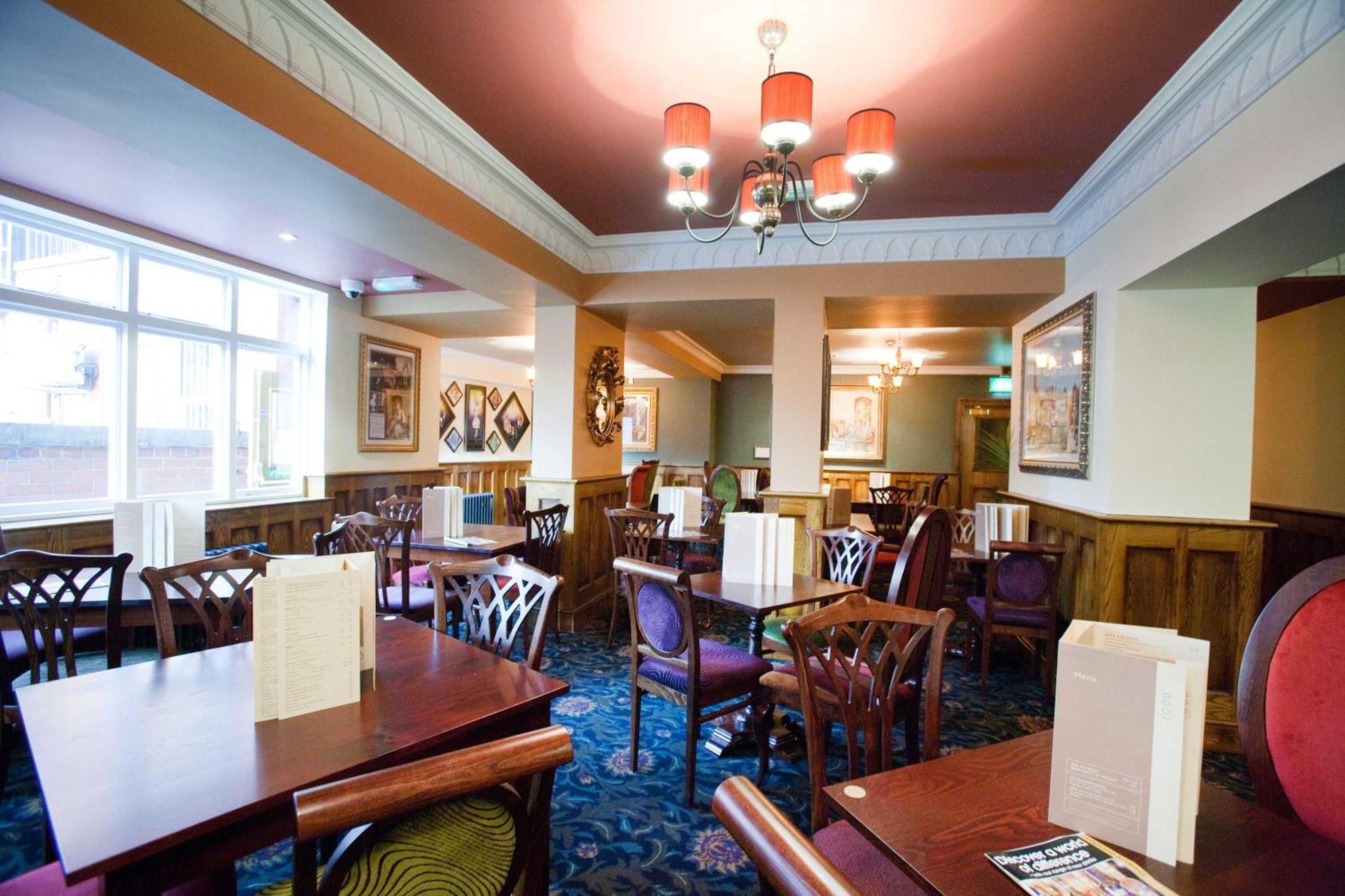 The Unicorn Hotel Wetherspoon Рипон Экстерьер фото