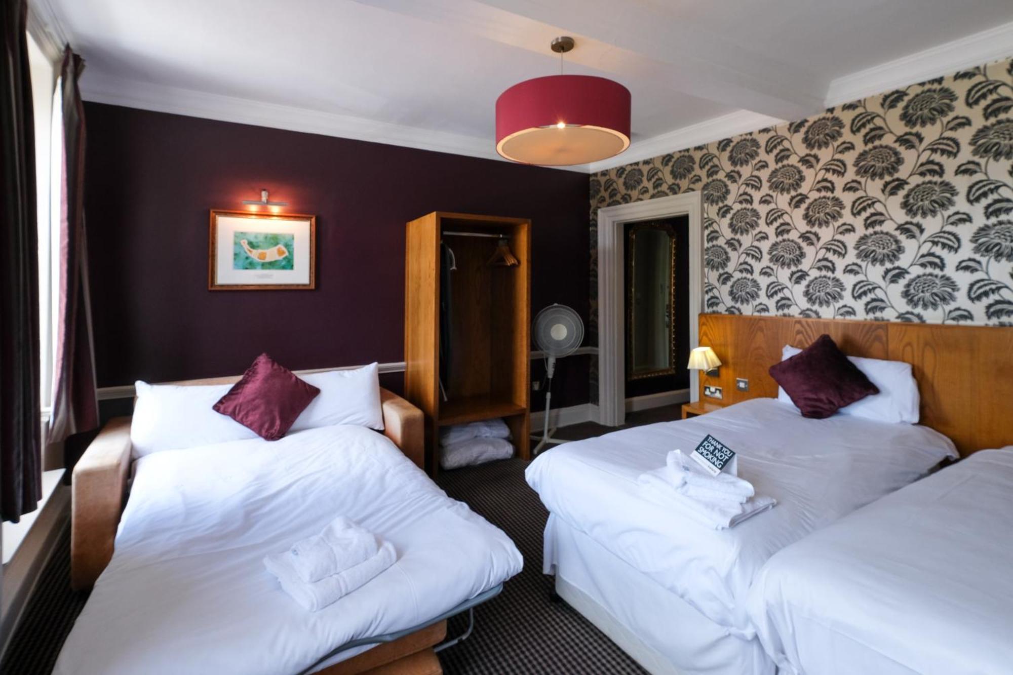 The Unicorn Hotel Wetherspoon Рипон Экстерьер фото